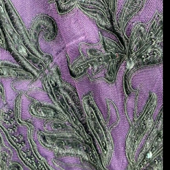 Adrianna Beaded Illusion Sheath Gown In Amethyst tailor - Picture 3 of 8